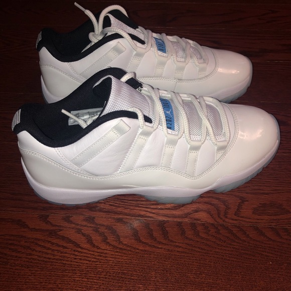 AIR JORDAN RETRO 11s LEGEND BLUE BRAND NEW IN BOX - Picture 4 of 5